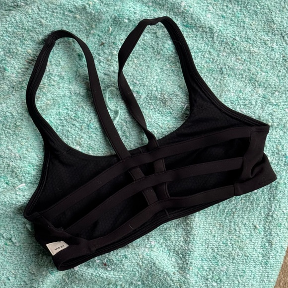Vuori Yosemite Bra - Picture 1 of 5
